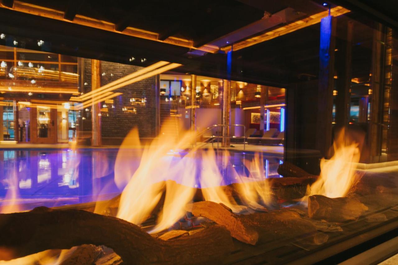 Ortner'S Resort Bad Füssing Extérieur photo The fireplace at the lobby