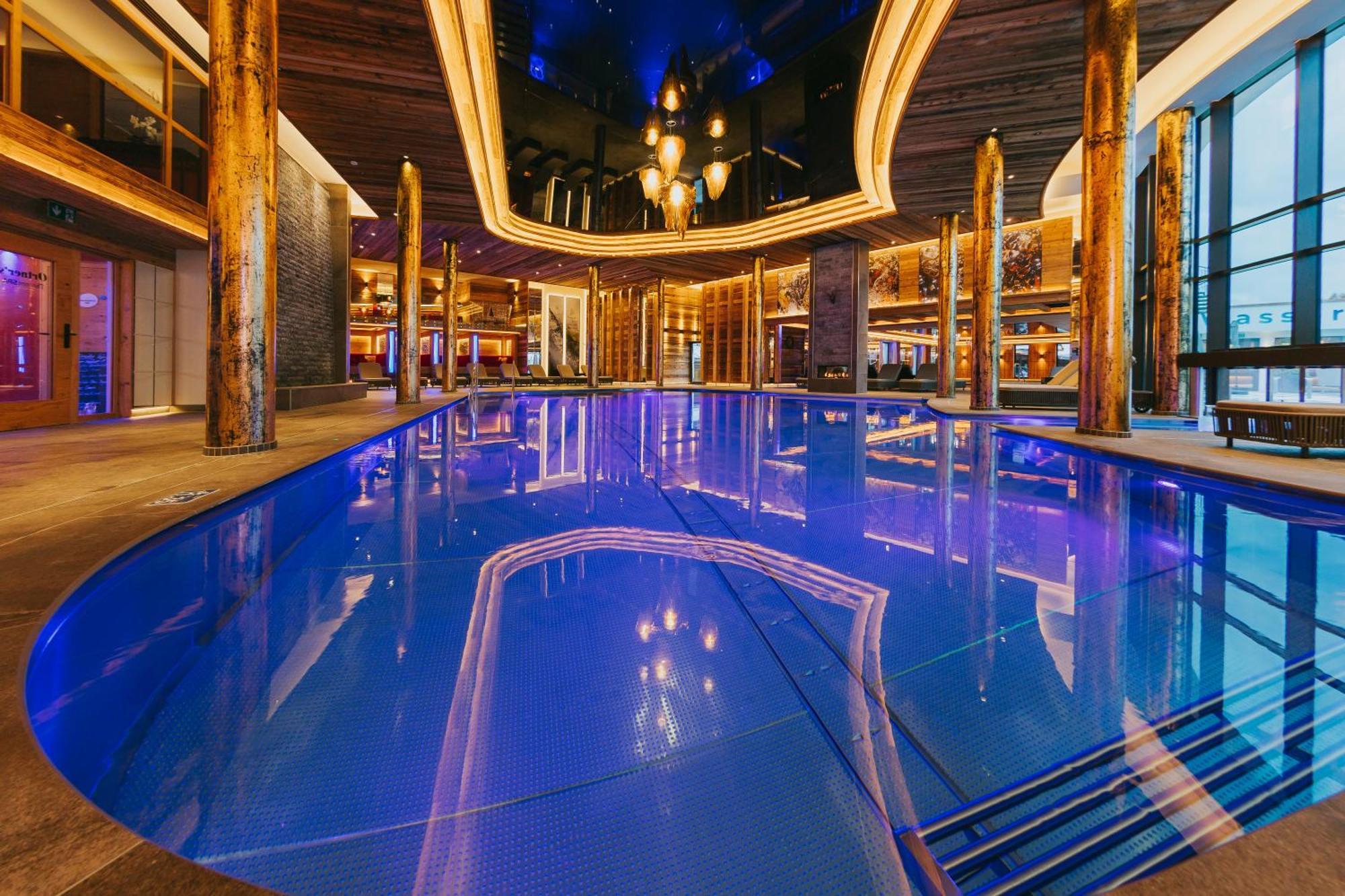 Ortner'S Resort Bad Füssing Extérieur photo The pool at the Aqua Dome