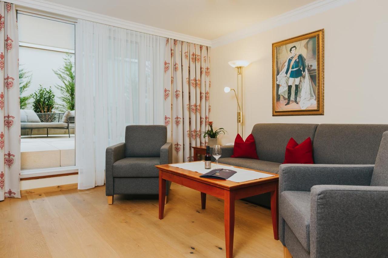 Ortner'S Resort Bad Füssing Extérieur photo A living room