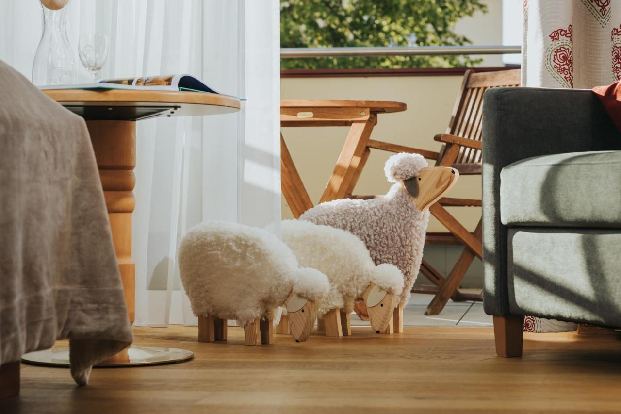 Ortner'S Resort Bad Füssing Extérieur photo The sheep family